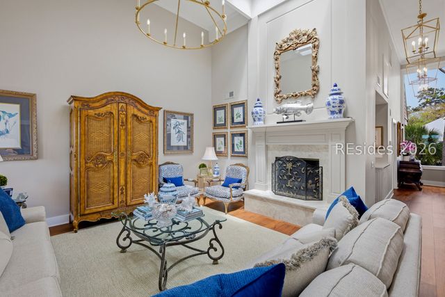 19 Mizzenmast Ct, Hilton Head Island, SC 29928