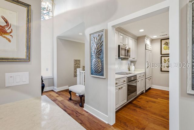 19 Mizzenmast Ct, Hilton Head Island, SC 29928