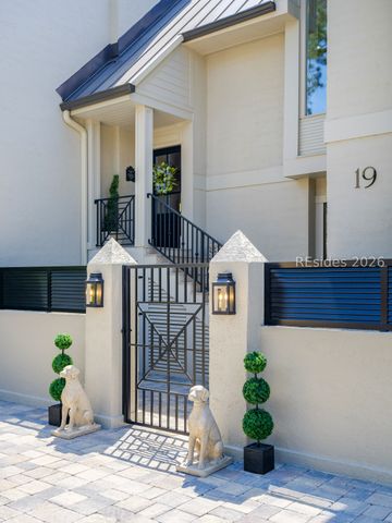19 Mizzenmast Ct, Hilton Head Island, SC 29928