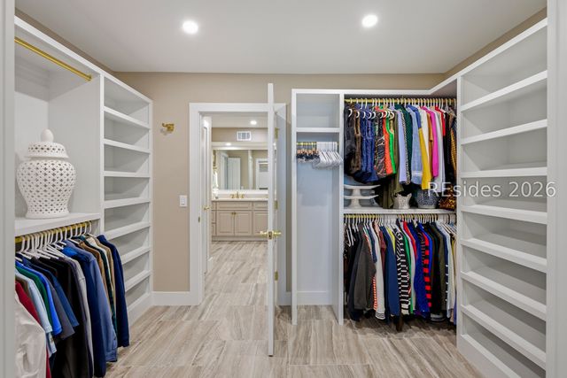 19 Mizzenmast Ct, Hilton Head Island, SC 29928