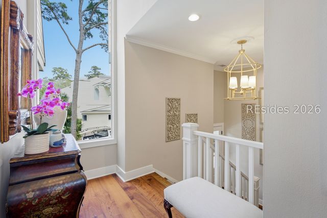 19 Mizzenmast Ct, Hilton Head Island, SC 29928