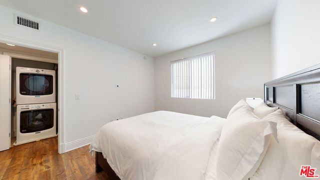 907 S SHENANDOAH Street 101, Los Angeles, CA 90035