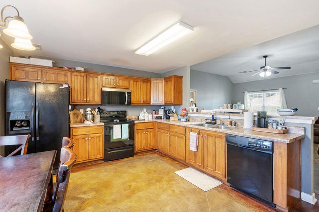 4758 BIENVILLE RD, Nesbit, MS 38651