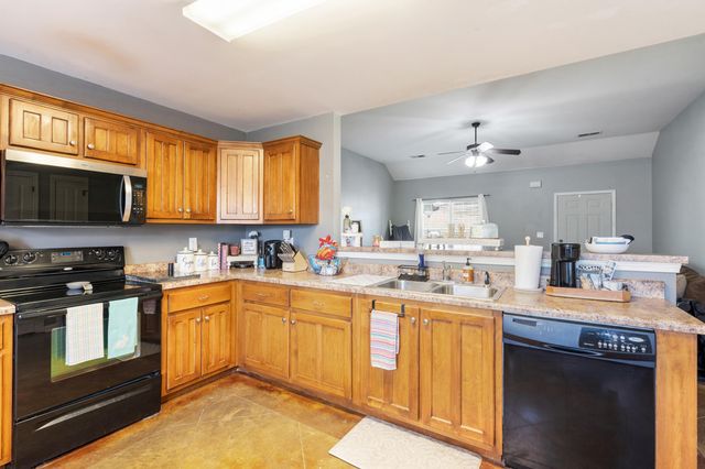 4758 BIENVILLE RD, Nesbit, MS 38651