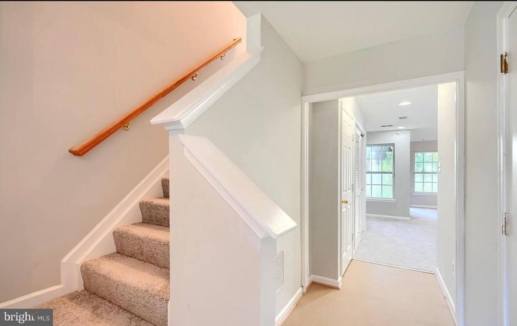 Image 11 of property listing at 9863 DECATUR RD, Middle River, MD 21220