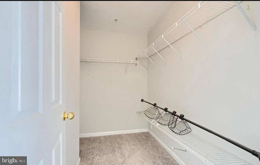 Image 27 of property listing at 9863 DECATUR RD, Middle River, MD 21220