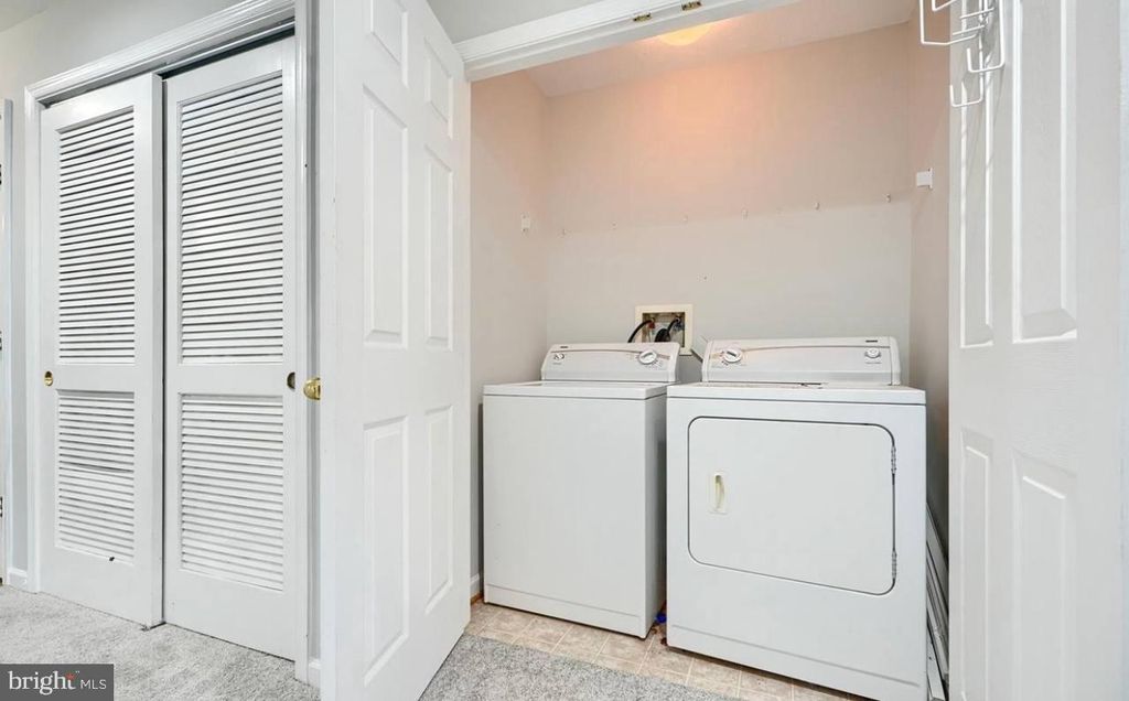 Image 6 of property listing at 9863 DECATUR RD, Middle River, MD 21220