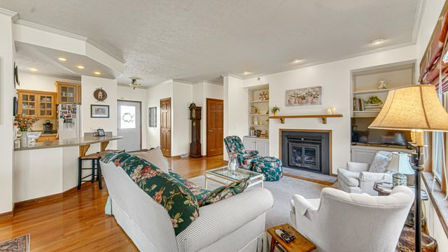 2463 W Rue Du Lac Court, La Porte, IN 46350
