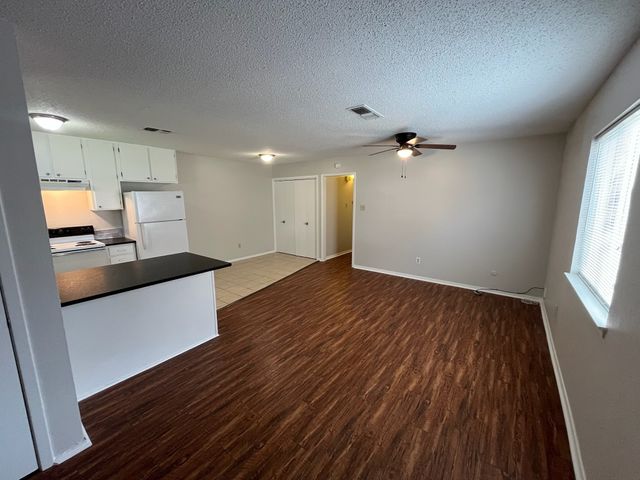 4919 Lovell Avenue 4919, Fort Worth, TX 76107