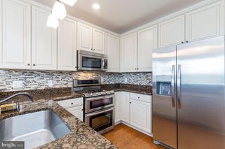 9200 Charleston Dr Unit 207, Manassas, VA 20110