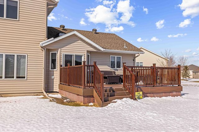 722 42nd Avenue S, Moorhead, MN 56560