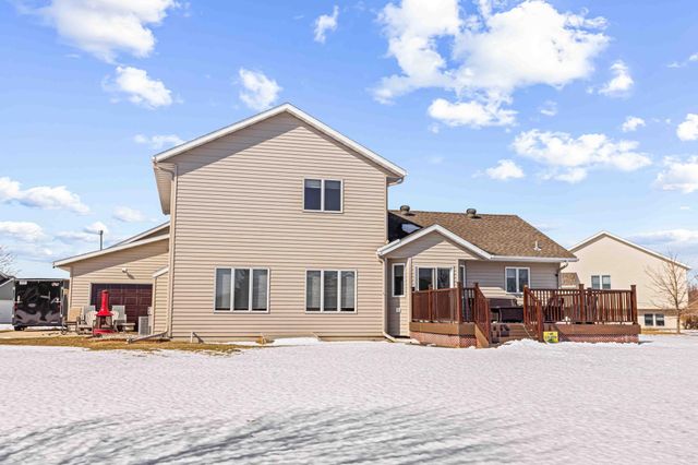 722 42nd Avenue S, Moorhead, MN 56560