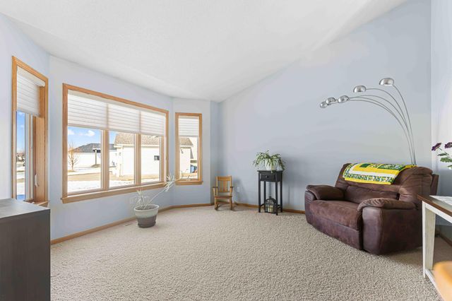 722 42nd Avenue S, Moorhead, MN 56560