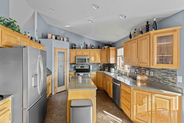 722 42nd Avenue S, Moorhead, MN 56560