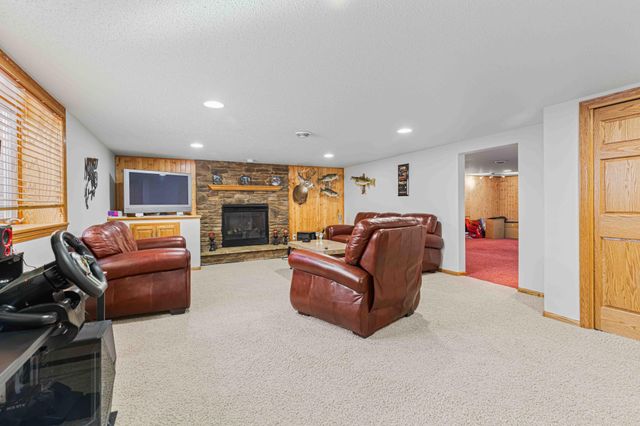 722 42nd Avenue S, Moorhead, MN 56560