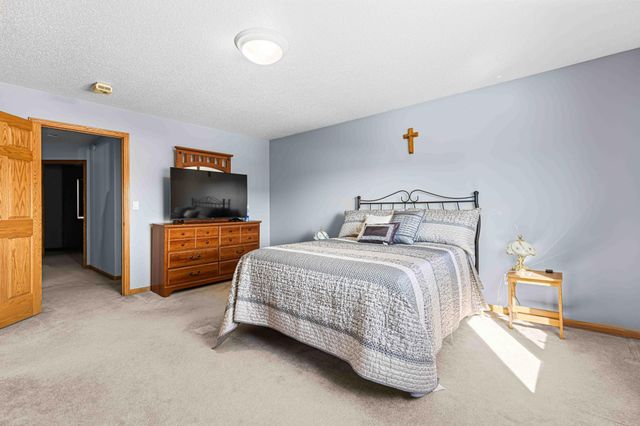 722 42nd Avenue S, Moorhead, MN 56560