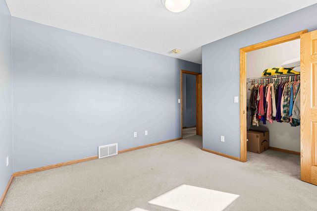 722 42nd Avenue S, Moorhead, MN 56560