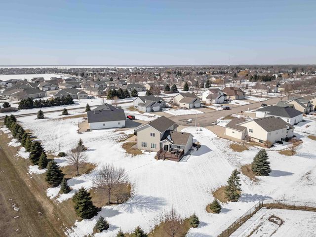 722 42nd Avenue S, Moorhead, MN 56560