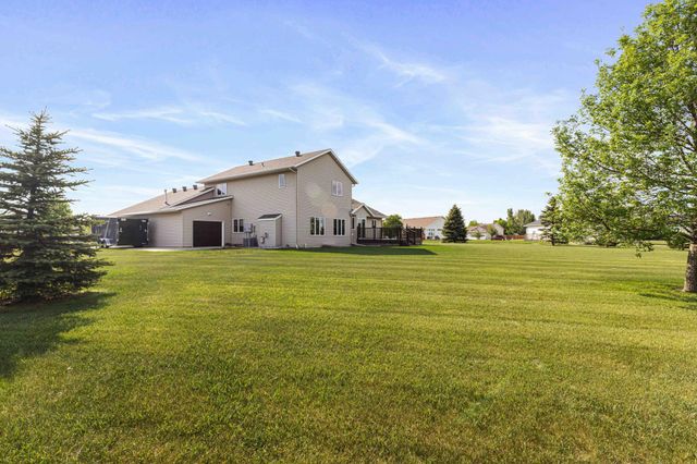 722 42nd Avenue S, Moorhead, MN 56560