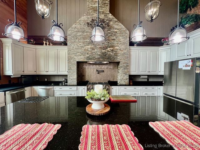 9750 N County Road 700 W, Elizabethtown, IN 47232