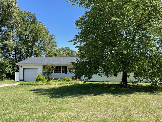 305 Cedar Hill Rd, Adams, TN 37010