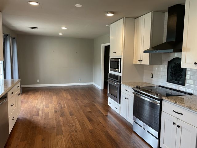 305 Cedar Hill Rd, Adams, TN 37010