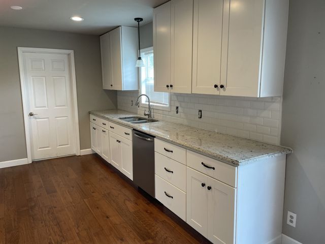 305 Cedar Hill Rd, Adams, TN 37010