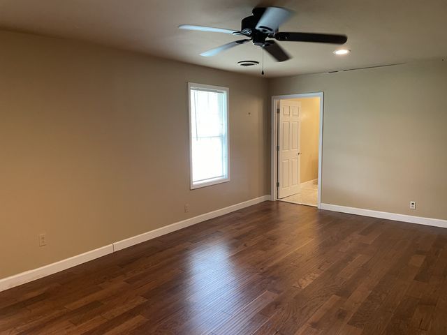 305 Cedar Hill Rd, Adams, TN 37010
