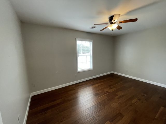 305 Cedar Hill Rd, Adams, TN 37010