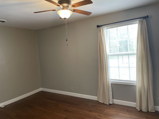 305 Cedar Hill Rd, Adams, TN 37010