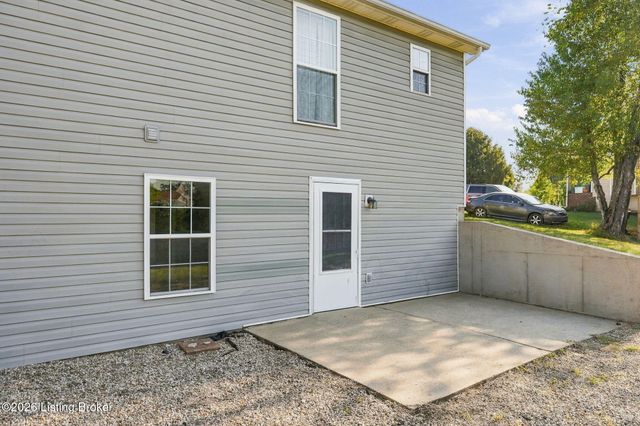 475 Whitetail Dr, Taylorsville, KY 40071
