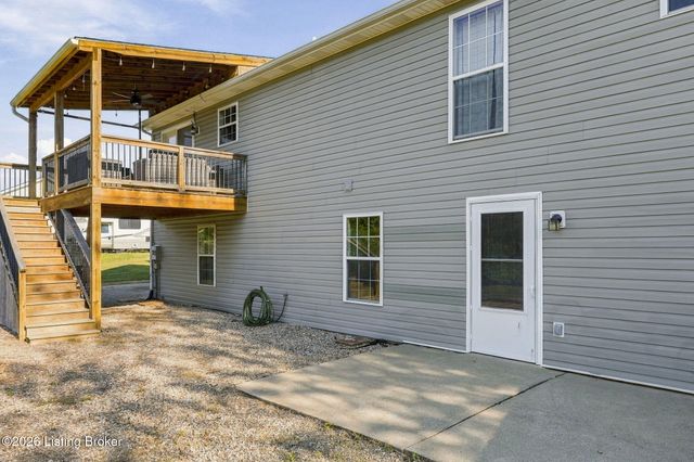 475 Whitetail Dr, Taylorsville, KY 40071