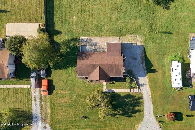 475 Whitetail Dr, Taylorsville, KY 40071