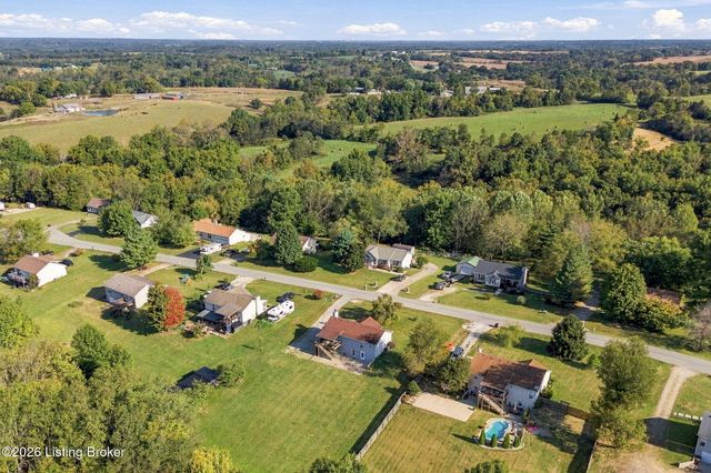 475 Whitetail Dr, Taylorsville, KY 40071