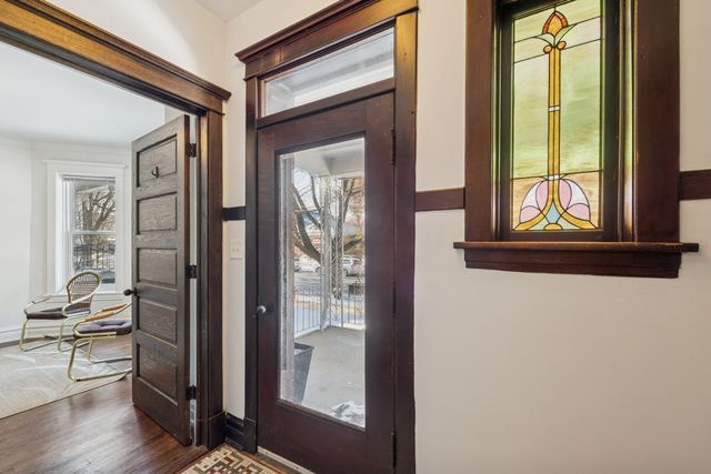 1122 S Oak Park Avenue, Oak Park, IL 60304