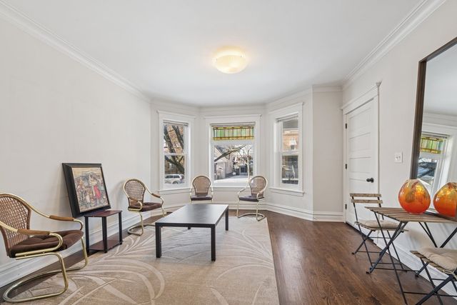 1122 S Oak Park Avenue, Oak Park, IL 60304