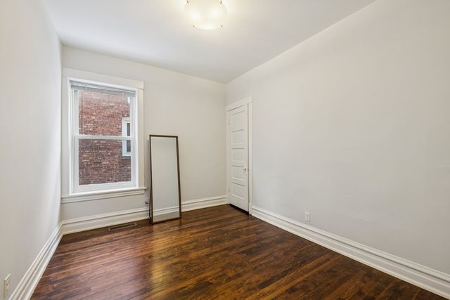 1122 S Oak Park Avenue, Oak Park, IL 60304