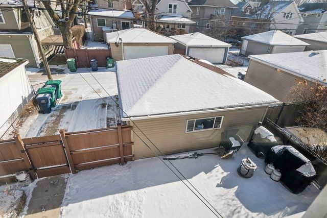 1122 S Oak Park Avenue, Oak Park, IL 60304