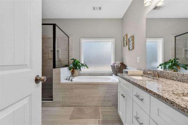 155 W Pennick W Drive, Covington, GA 30014