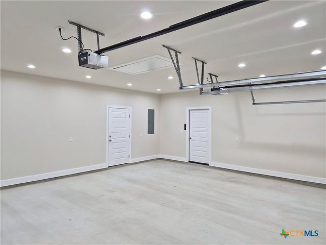 520 Essence Drive, Victoria, TX 77904