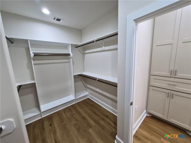 520 Essence Drive, Victoria, TX 77904