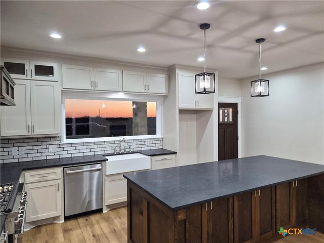 520 Essence Drive, Victoria, TX 77904