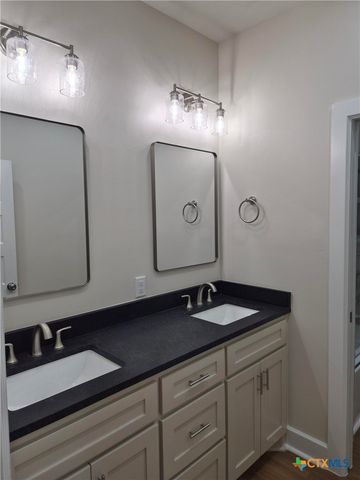 520 Essence Drive, Victoria, TX 77904