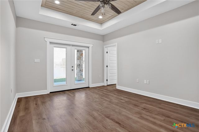 520 Essence Drive, Victoria, TX 77904