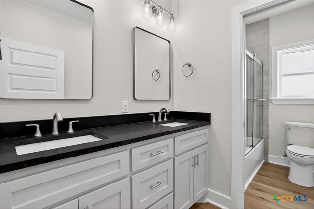 520 Essence Drive, Victoria, TX 77904