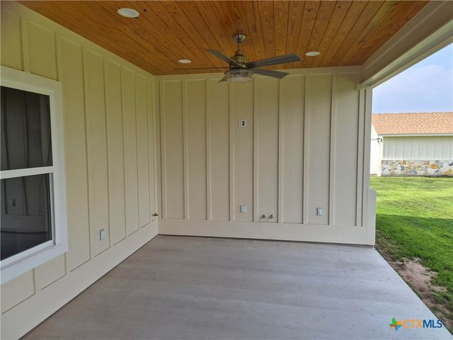 520 Essence Drive, Victoria, TX 77904