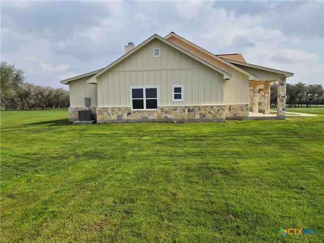 520 Essence Drive, Victoria, TX 77904