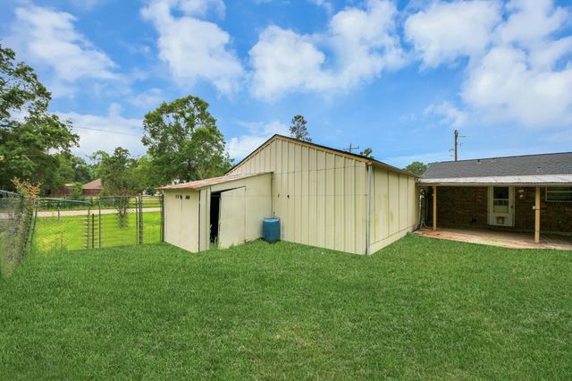 1301 Briarcliff Street, Conroe, TX 77385