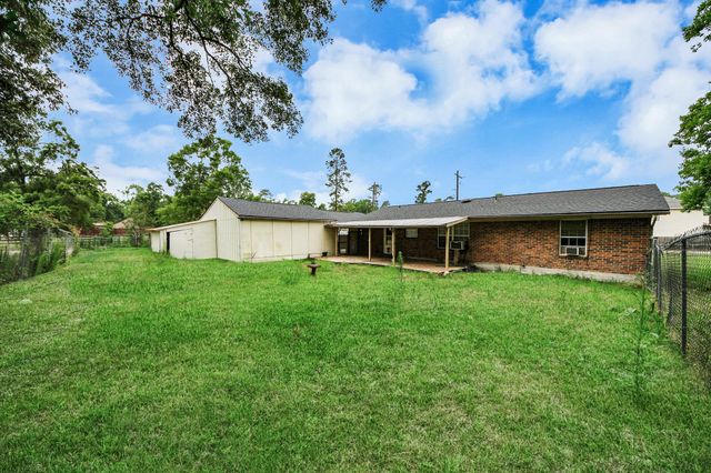 1301 Briarcliff Street, Conroe, TX 77385
