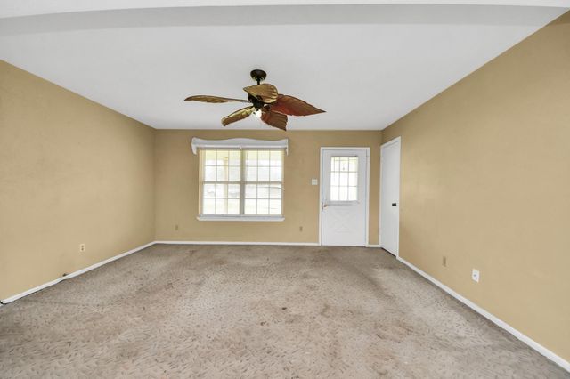 1301 Briarcliff Street, Conroe, TX 77385